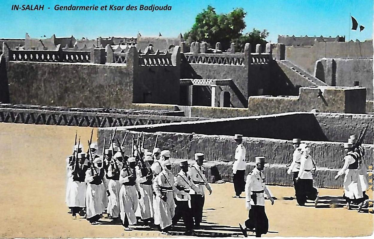 In-Salah - Gendarmerie et Ksar des Badjouda.jpg